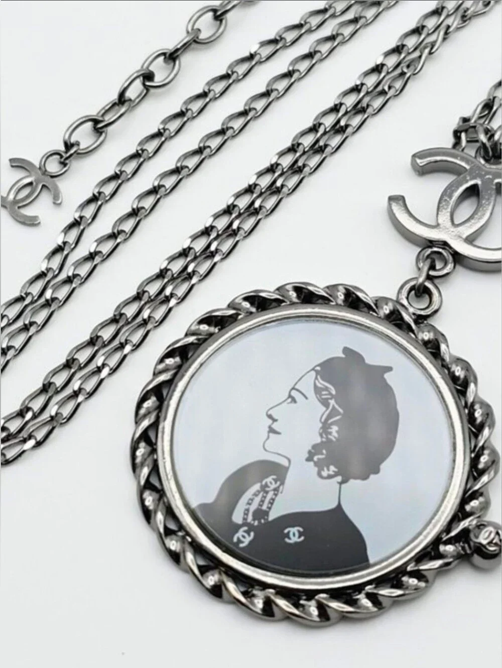 CHANEL Vintage 36